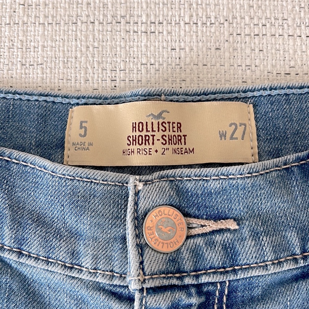 Hollister Short-Short High Rise - Picture 3 of 3